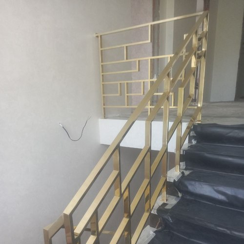 из латуни